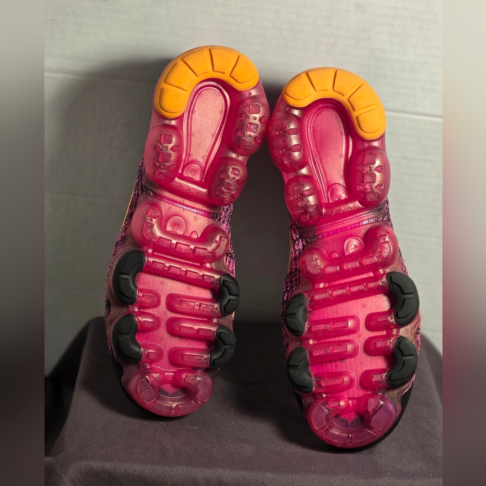 Nike Air VaporMax Flyknit 3 Laser Fuschia Womans Size 7.5 # AJ6910-600 - Picture 4 of 10